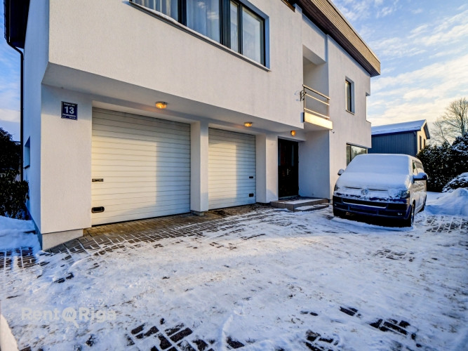 Plašs un daudzfunkcionāls ģimenes īpašums Pļavniekos.   Ja meklē privātmājas komfortu, Rīga - foto 2