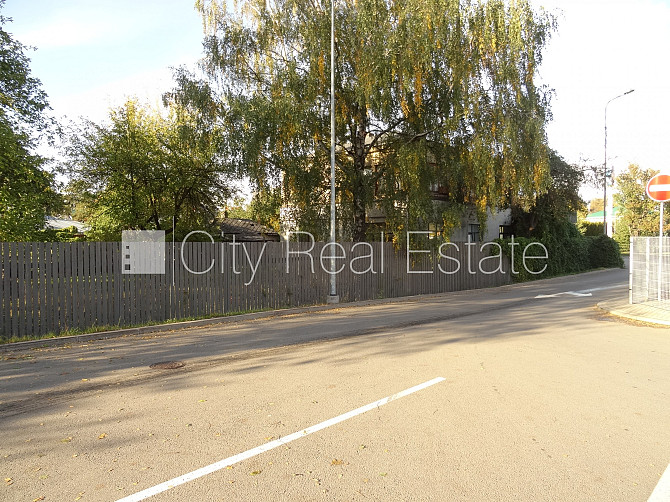 Fasādes māja, ķieģeļu mūra sienas, ieeja no ielas, mājā pieslēgta 3 fāžu Rīga - foto 7