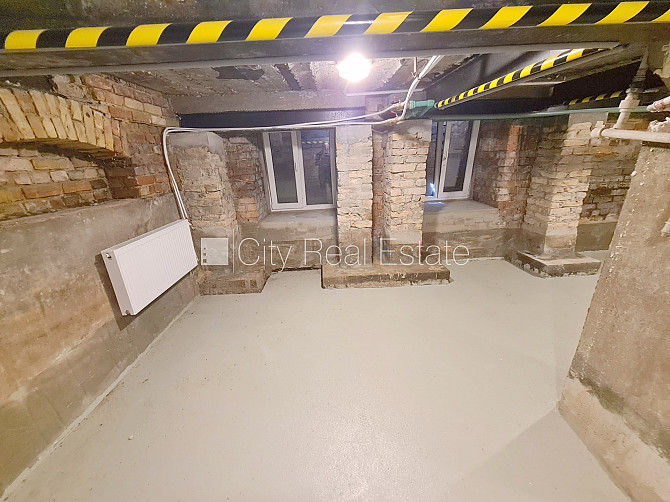 Pagalma ēka, renovēta māja, slēgts pagalms, iespēja nomāt autostāvvietu, apsargāta Rīga - foto 9