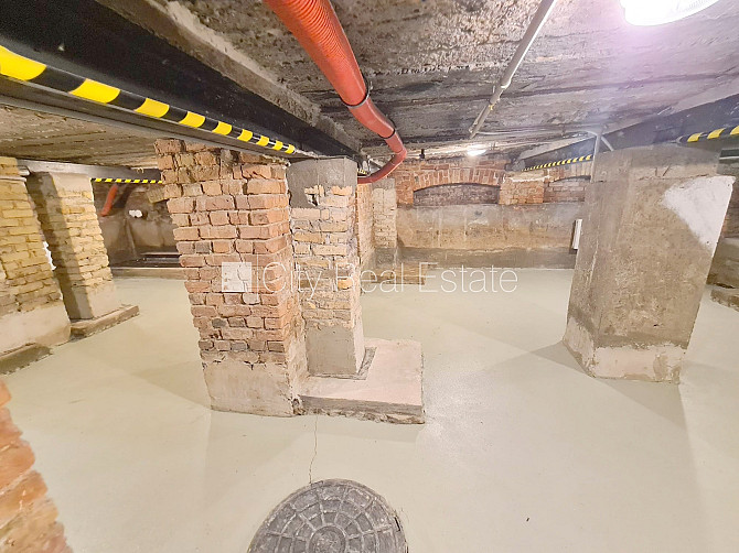 Pagalma ēka, renovēta māja, slēgts pagalms, iespēja nomāt autostāvvietu, apsargāta Rīga - foto 16