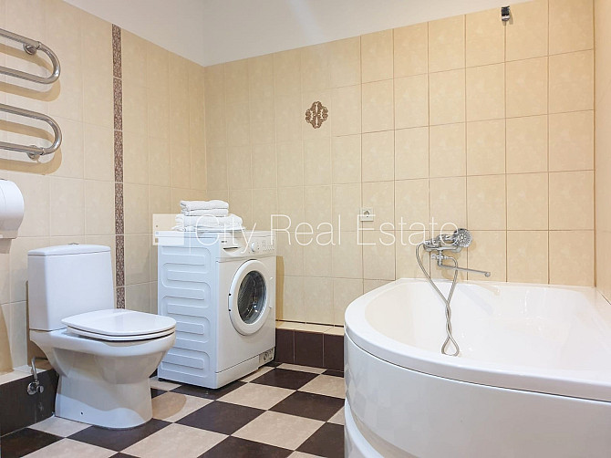 Šo dzīvokli izīrē pa diennaktīm (īstermiņa īre), īres cena sludinājumā norādīta par Rīga - foto 7