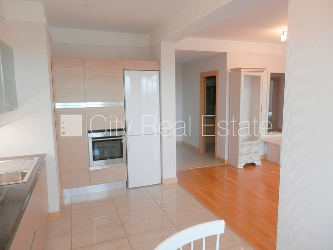 Projekts - Panorama Plaza, jaunceltne, teritorijas iebrauktuves vārti aprīkoti ar automatizētu Rīga - foto 9