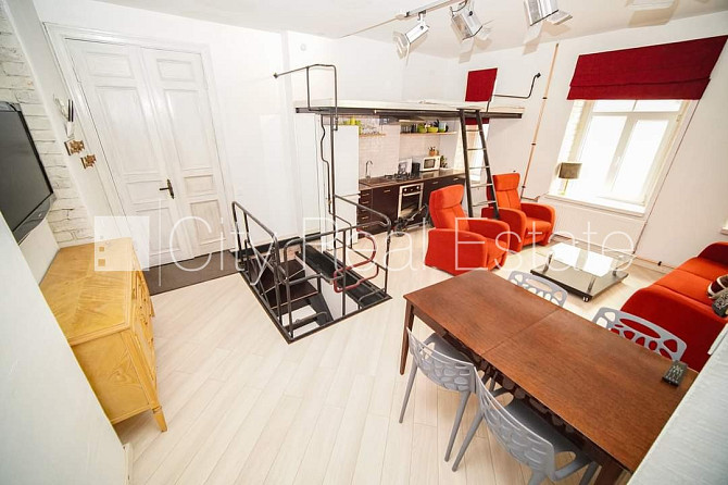 Pagalma ēka, renovēta māja, ieeja no pagalma, sauna, logi vērsti uz pagalma pusi, guļamistabu Rīga - foto 3