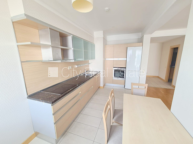 Projekts - Panorama Plaza, jaunceltne, fasādes māja, slēgta teritorija, iespēja nomāt pazemes Rīga - foto 11