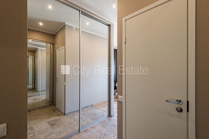 Renovēta māja, labiekārtota apzaļumota teritorija, vieta automašīnai, studio tipa, virtuve Rīga - foto 8