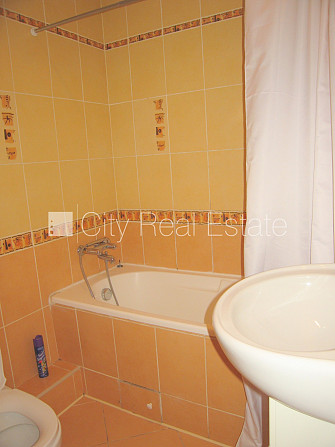 Эта квартира сдается в аренду посуточно (краткосрочная аренда), стоимость аренды Юрмала - изображение 5