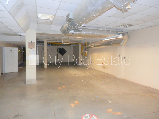 Fasādes māja, slēgta teritorija, vieta vairākām automašīnām, apsargāta teritorija, objektu Rīga - foto 5