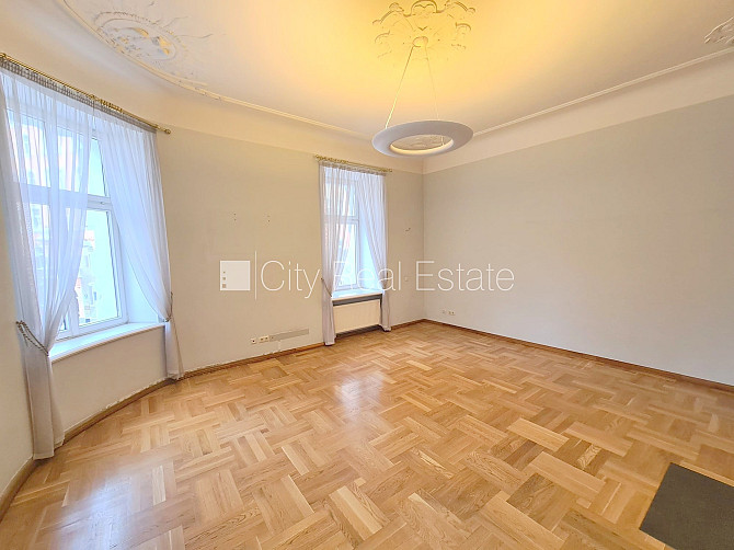 Projekts - Ģertrūdes 10, fasādes māja, renovēta māja, ieeja no ielas, ir lifts, kāpņu telpa Rīga - foto 3