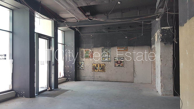 Fasādes māja, renovēta māja, ieeja no ielas, logi vērsti uz ielas pusi, gaisa ventilācijas Rīga - foto 9