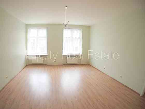 Проект - Skolas 9 (Сколас 9), фасадный дом, плата за обслуживание одного квадратного Rīga