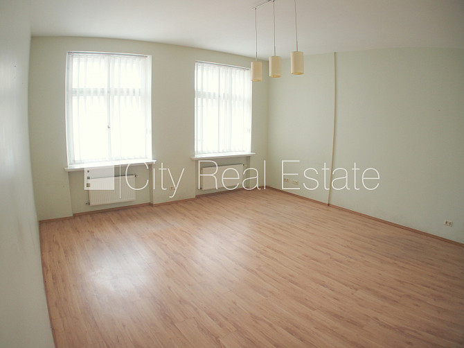 Projekts - Skolas 9, fasādes māja, viena kvadrātmetra apsaimniekošanas maksa mēnesī  1,5 EUR, Rīga - foto 2