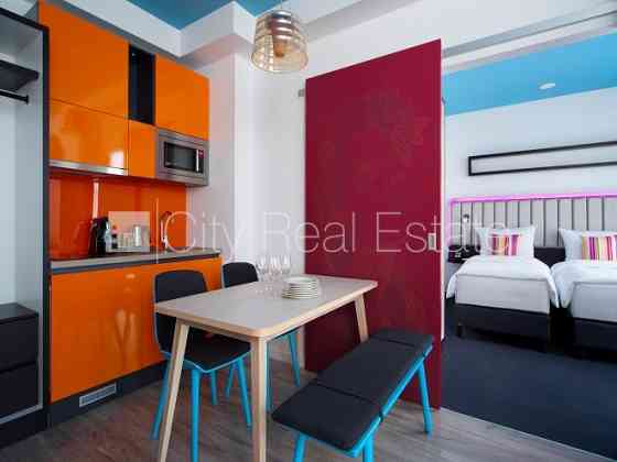 Эта квартира сдается в аренду посуточно (краткосрочная аренда), стоимость аренды Rīga