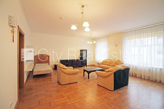 Fasādes māja, renovēta māja, slēgts pagalms, ir lifts, kāpņu telpa pēc kapitālā remonta, Rīga - foto 3