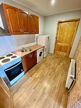 Fasādes māja, renovēta māja, slēgts pagalms, ieeja no ielas un pagalma, kāpņu telpa pēc Rīga - foto 6