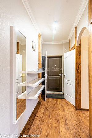 Fasādes māja, renovēta māja, slēgts pagalms, iespēja nomāt autostāvvietu, ieeja no ielas, Rīga - foto 19