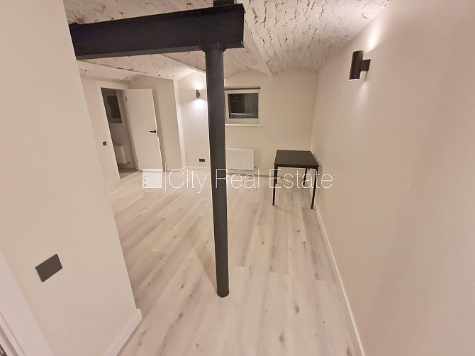 Fasādes māja, renovēta māja, slēgts pagalms, ieeja no ielas, puspagrabs, kāpņu telpa pēc Rīga - foto 11