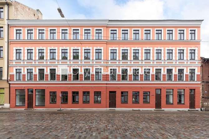 Pagalma ēka, renovēta māja, slēgts pagalms, ieeja no ielas un pagalma, kāpņu telpa pēc Rīga - foto 17