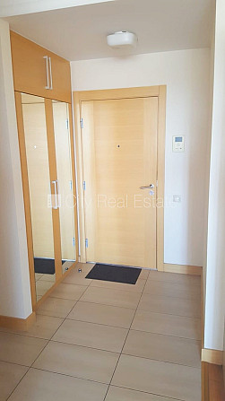 Projekts - Panorama Plaza, jaunceltne, slēgta teritorija, ieeja no ielas, ir lifts, logi vērsti Rīga - foto 9