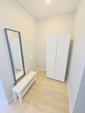 Fasādes māja, renovēta māja, slēgts pagalms, ieeja no ielas un pagalma, kāpņu telpa pēc Rīga - foto 9