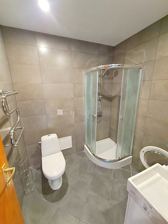 Jaunceltne, fasādes māja, slēgts pagalms, ieeja no ielas, ir lifts, kāpņu telpa pēc Rīga - foto 11