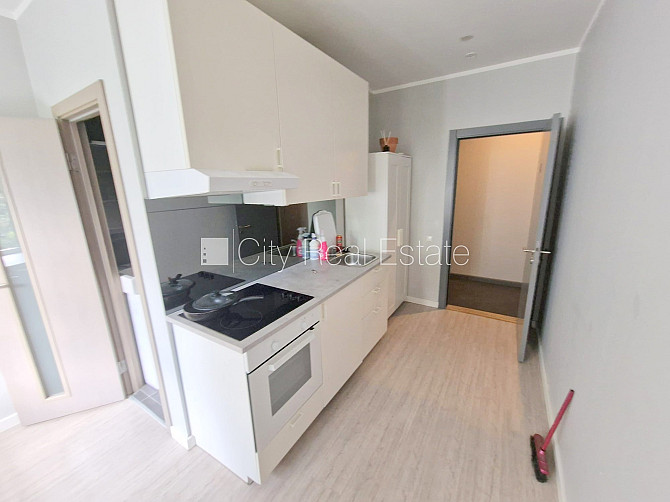 Fasādes māja, renovēta māja, slēgts pagalms, ieeja no ielas, kāpņu telpa pēc kosmētiskā Rīga - foto 3