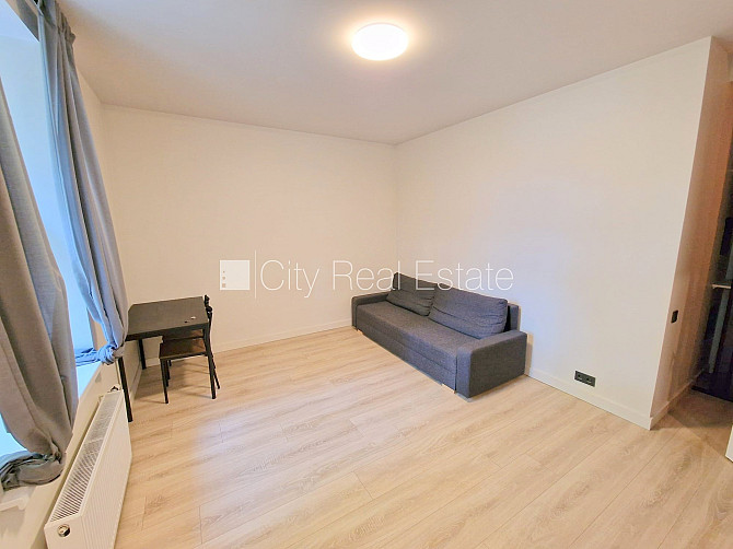 Fasādes māja, renovēta māja, slēgts pagalms, ieeja no ielas un pagalma, ir lifts, kāpņu Rīga - foto 5