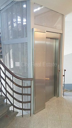 Fasādes māja, slēgts pagalms, ieeja no ielas, ir lifts, kāpņu telpa pēc kapitālā remonta, Rīga - foto 19