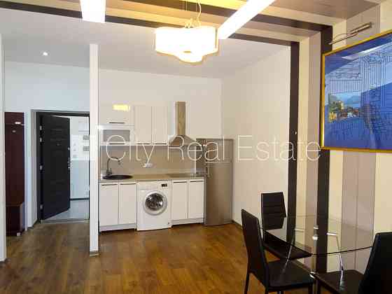 Проект - Aleksandra Čaka 33 (Александра Чака 33), здание во дворе, реновированный дом, Rīga