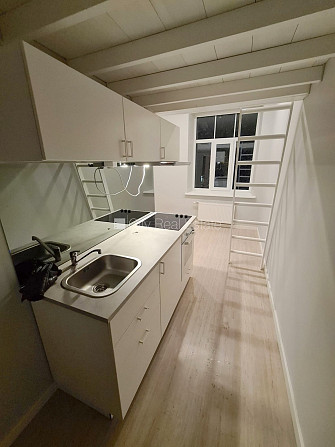 Fasādes māja, renovēta māja, slēgts pagalms, ieeja no ielas, kāpņu telpa pēc kapitālā Rīga - foto 2