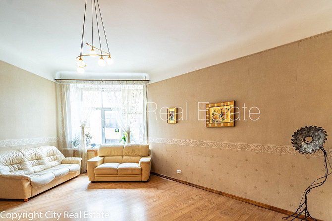 Земля в собственности, дом во дворе, закрытый двор, возможность аренды парковки, Рига - изображение 11