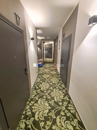 Fasādes māja, renovēta māja, slēgts pagalms, ieeja no ielas un pagalma, ir lifts, kāpņu Rīga - foto 11