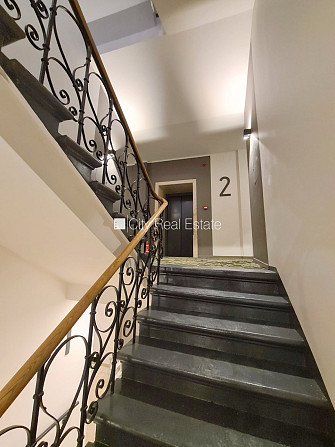 Fasādes māja, renovēta māja, slēgts pagalms, ieeja no ielas un pagalma, ir lifts, kāpņu Rīga - foto 13