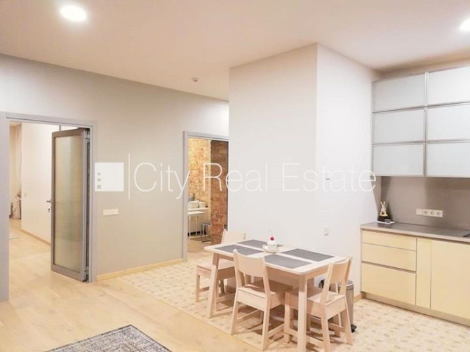 Projekts - Strēlnieku 13, pagalma ēka, renovēta māja, ieeja no ielas, kāpņu telpa pēc Rīga - foto 9