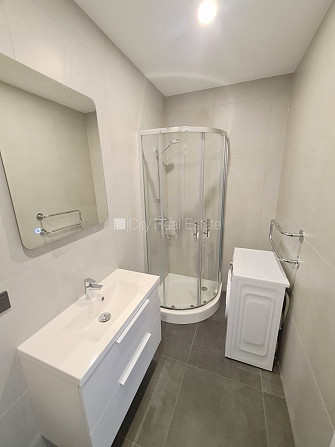 Pagalma ēka, renovēta māja, slēgts pagalms, ieeja no ielas un pagalma, ir lifts, kāpņu telpa Rīga - foto 16