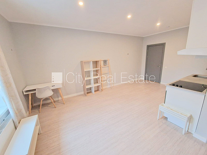 Fasādes māja, renovēta māja, slēgts pagalms, ieeja no ielas, kāpņu telpa pēc kosmētiskā Rīga - foto 8