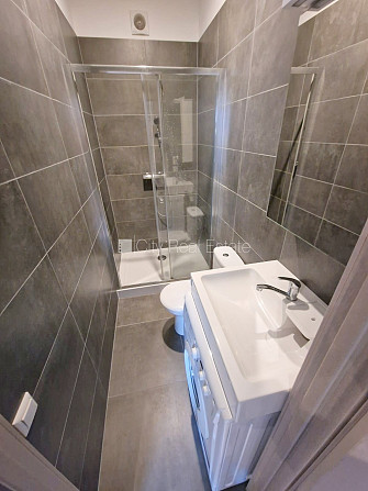 Fasādes māja, renovēta māja, slēgts pagalms, ieeja no ielas, kāpņu telpa pēc kosmētiskā Rīga - foto 11