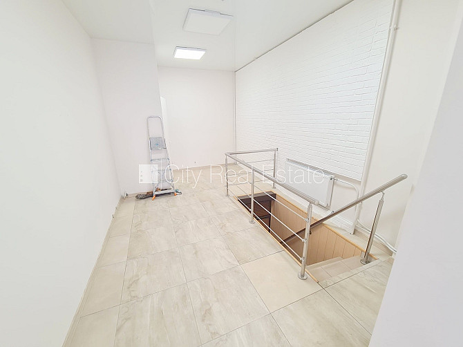 Zeme īpašumā, fasādes māja, renovēta māja, ieeja no ielas, logi vērsti uz ielas pusi, Rīga - foto 14