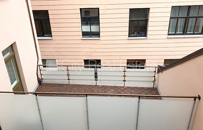 Fasādes māja, ieeja no ielas, ir lifts, guļamistabu skaits 1 gab., augstie griesti, gāzes Rīga - foto 6