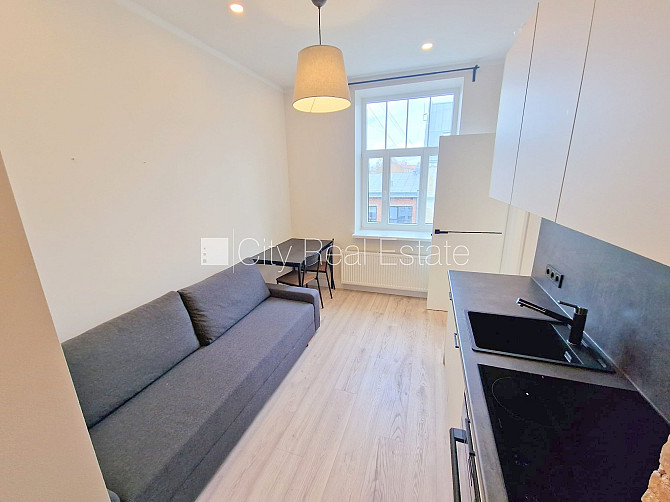 Projekts - Matīsa 38, fasādes māja, renovēta māja, labiekārtots apzaļumots pagalms, ieeja no Rīga - foto 4