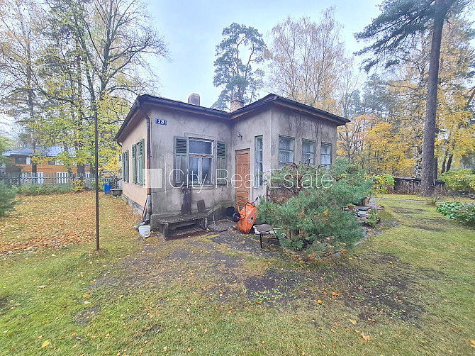 Zeme īpašumā, privātmāja, metāla jumta segums, labiekārtota apzaļumota teritorija 1448 m2, Jūrmala - foto 1