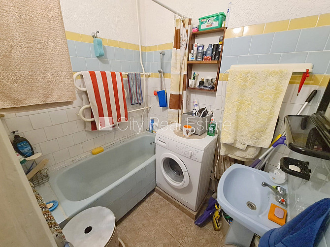 Земля в собственности, фасадный дом, закрытый двор, место для машины, вход со Рига - изображение 16