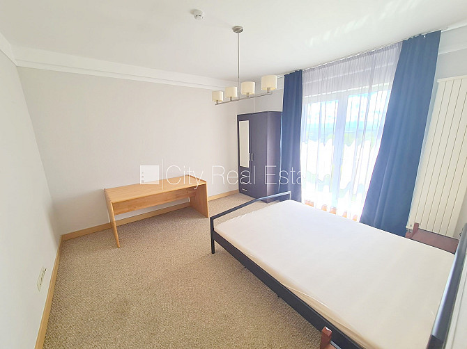 Jaunceltne, slēgts pagalms, slēgta teritorija, garāžas vārti aprīkoti ar automatizētu Rīga - foto 18