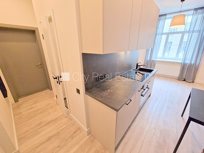 Projekts - Matīsa 38, fasādes māja, renovēta māja, labiekārtots apzaļumots pagalms, ieeja no Rīga - foto 4