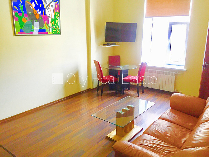 Projekts - Aleksandra Čaka 33, pagalma māja, labiekārtots apzaļumots pagalms, guļamistabu Rīga - foto 3