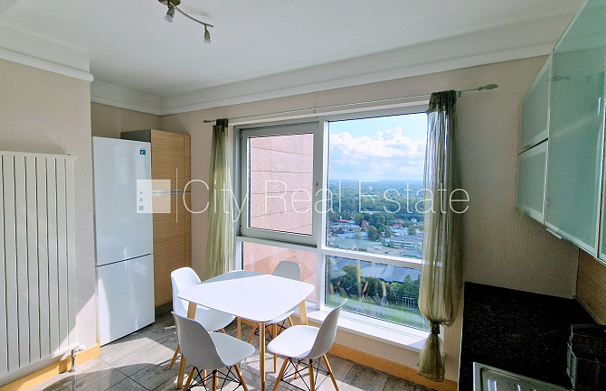 Jaunceltne, slēgta teritorija, teritorijas iebrauktuves vārti aprīkoti ar automatizētu Rīga - foto 10