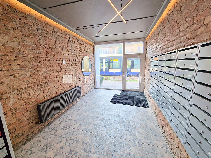 Pagalma ēka, renovēta māja, slēgts pagalms, ieeja no ielas un pagalma, kāpņu telpa pēc Rīga - foto 14