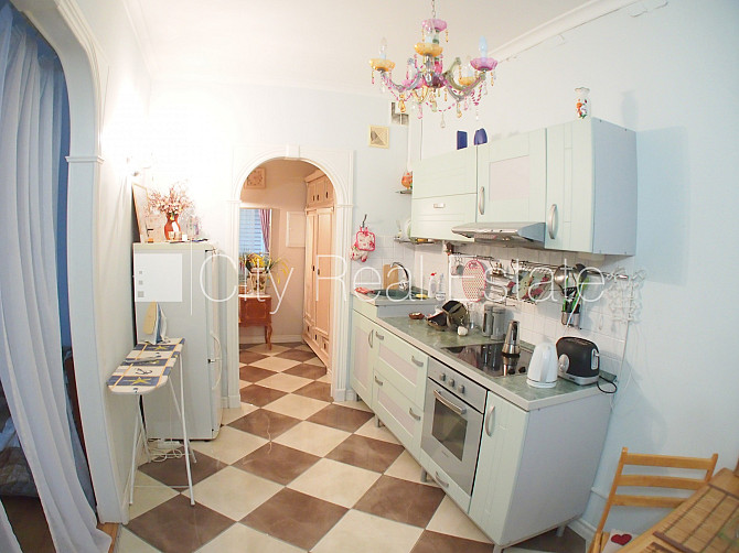 Projekts - Varavīksnes Nami, pagalma māja, labiekārtota apzaļumota teritorija, slēgta Rīga - foto 11