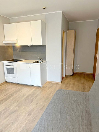 Fasādes māja, renovēta māja, ieeja no ielas un pagalma, kāpņu telpa pēc kosmētiskā Rīga - foto 5