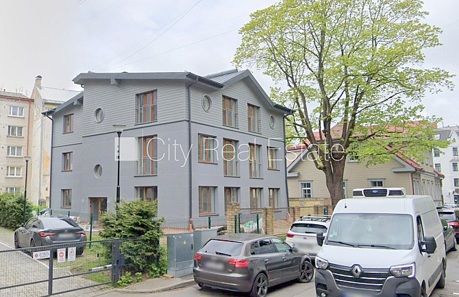 Fasādes māja, renovēta māja, slēgts pagalms, iežogota teritorija, vieta automašīnai, ieeja Rīga - foto 17