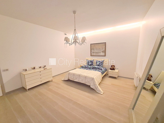 Jaunceltne, apsargāta teritorija, objektu apsargā fiziskā apsardze, ieeja no ielas, luksuss Rīga - foto 20